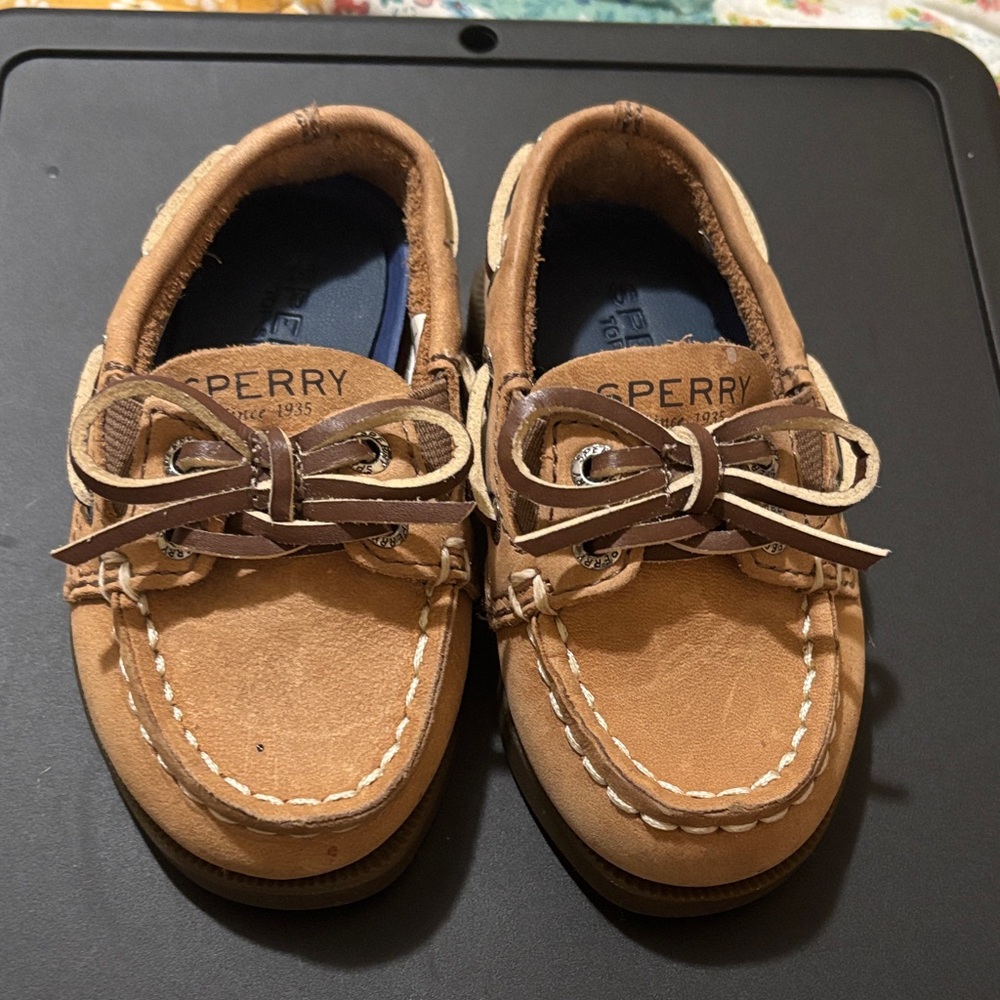 Sperry Kids Tan Moccasins
